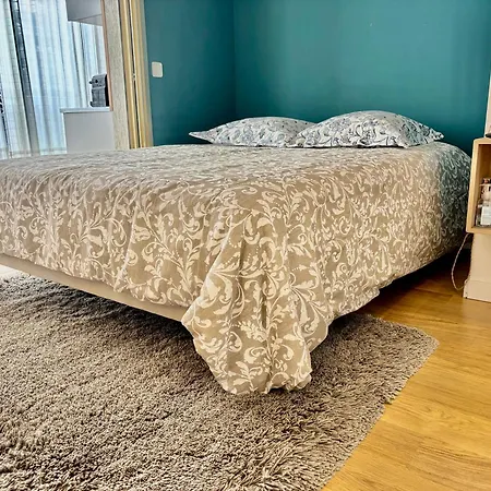 Cosy Pradignac Apartment